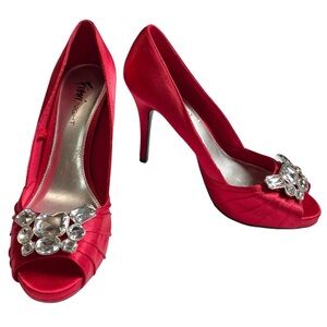 Fioni Night Halloween Red Satin Peep Toe Jeweled High Heel Pumps Shoes 8 1/2